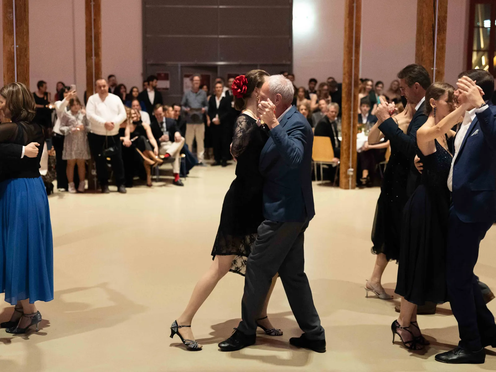 Tango-Paar-Nahaufnahme-Uniball-Liechtenstein