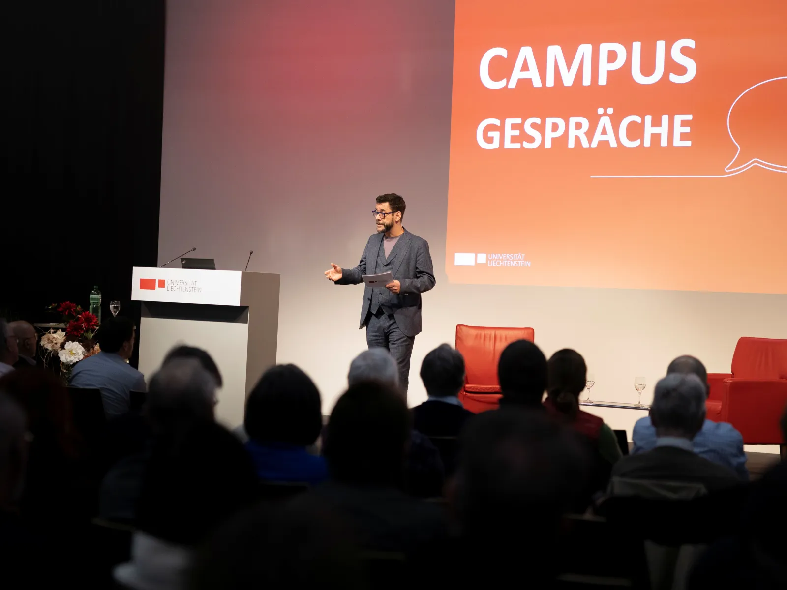 News_Campus-Gespraeche_Harald-Wehnes_Universitaet-Liechtenstein