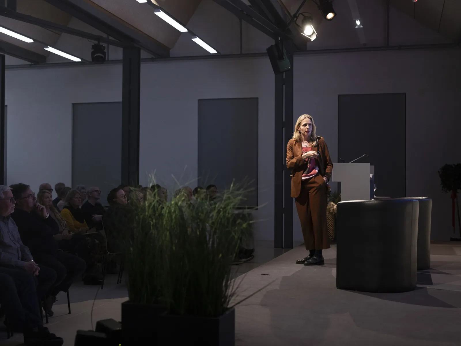 News_Campus-Gespraech_Luzia-Tschirky_Universitaet-Liechtenstein