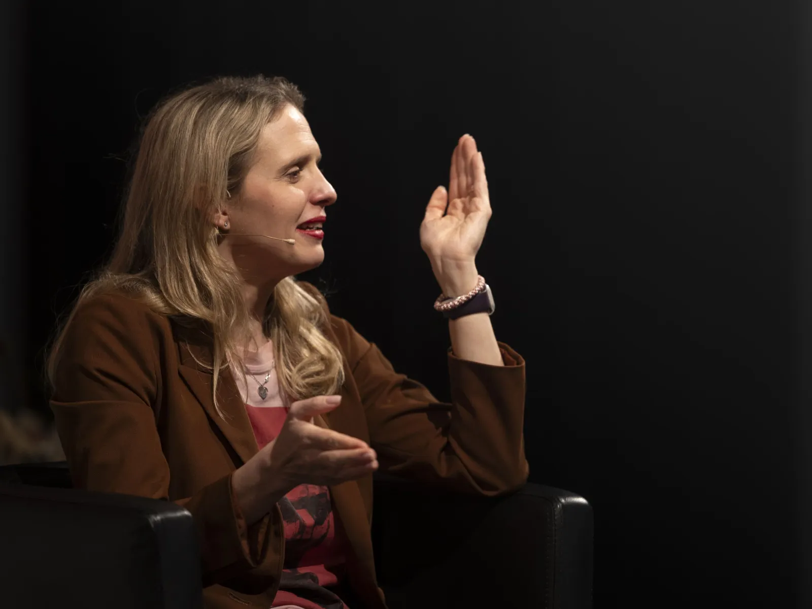 News_Campus-Gespraech_Luzia-Tschirky_Universitaet-Liechtenstein