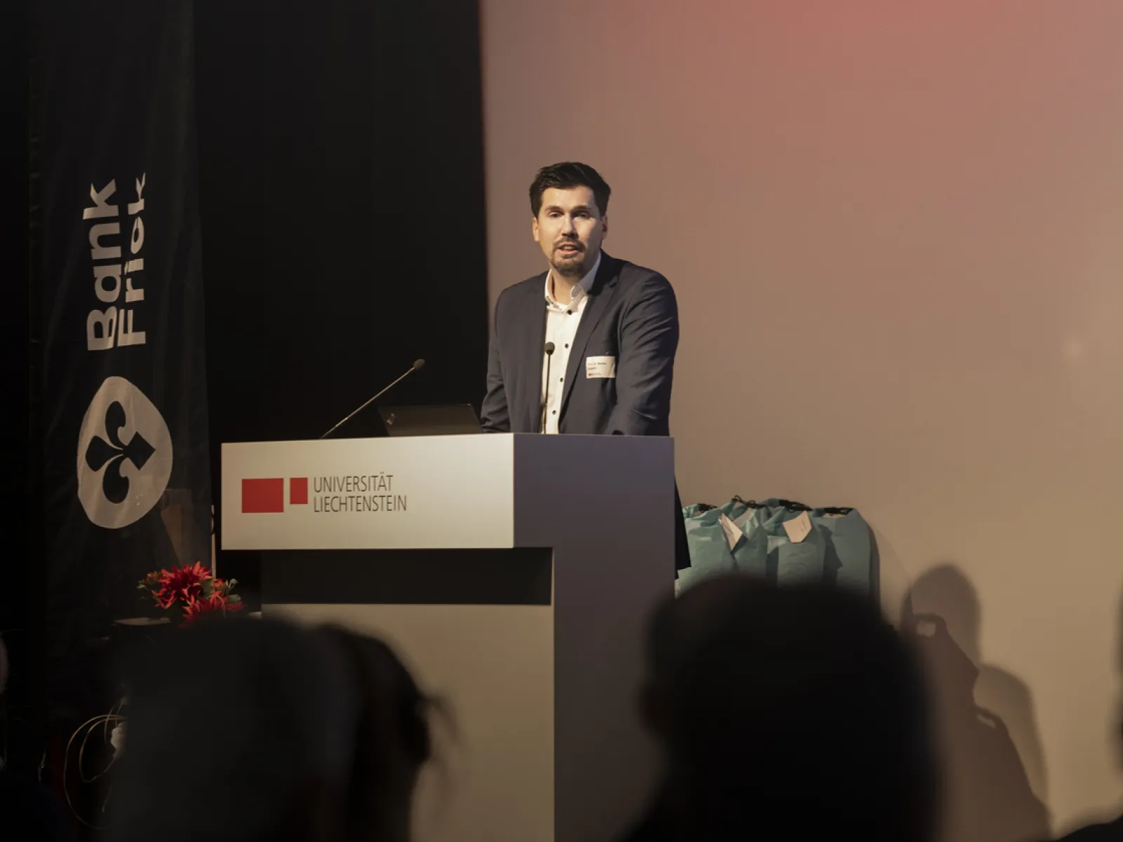 News_Diplomfeier_Blockchain-FinTech_Universitaet-Liechtenstein