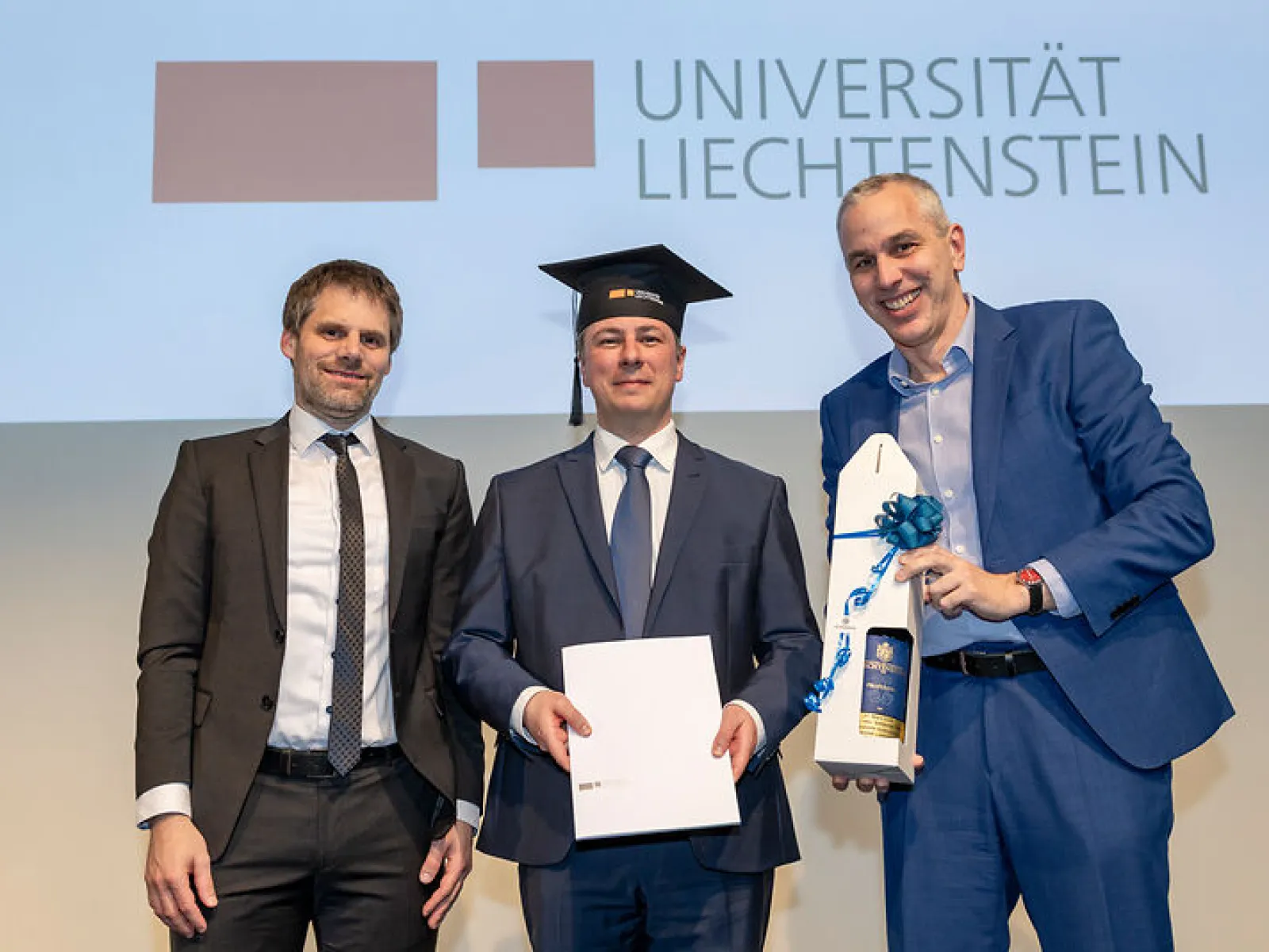 News_Diplomfeier_260327_Universitaet-Liechtenstein