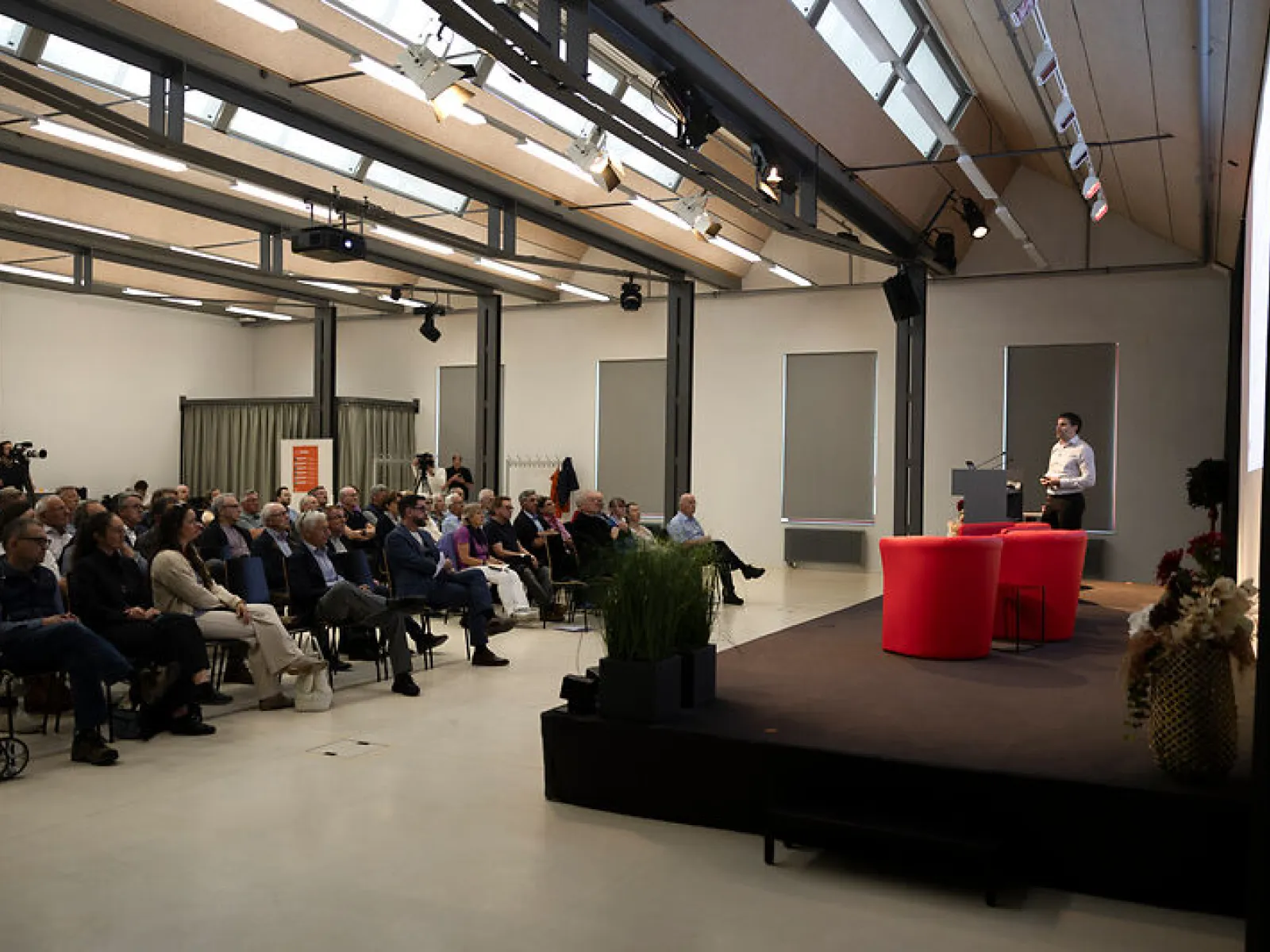 News_Campus-Gespraech_Bruno-Kaufmann_Christian-Frommelt_Universitaet-Liechtenstein