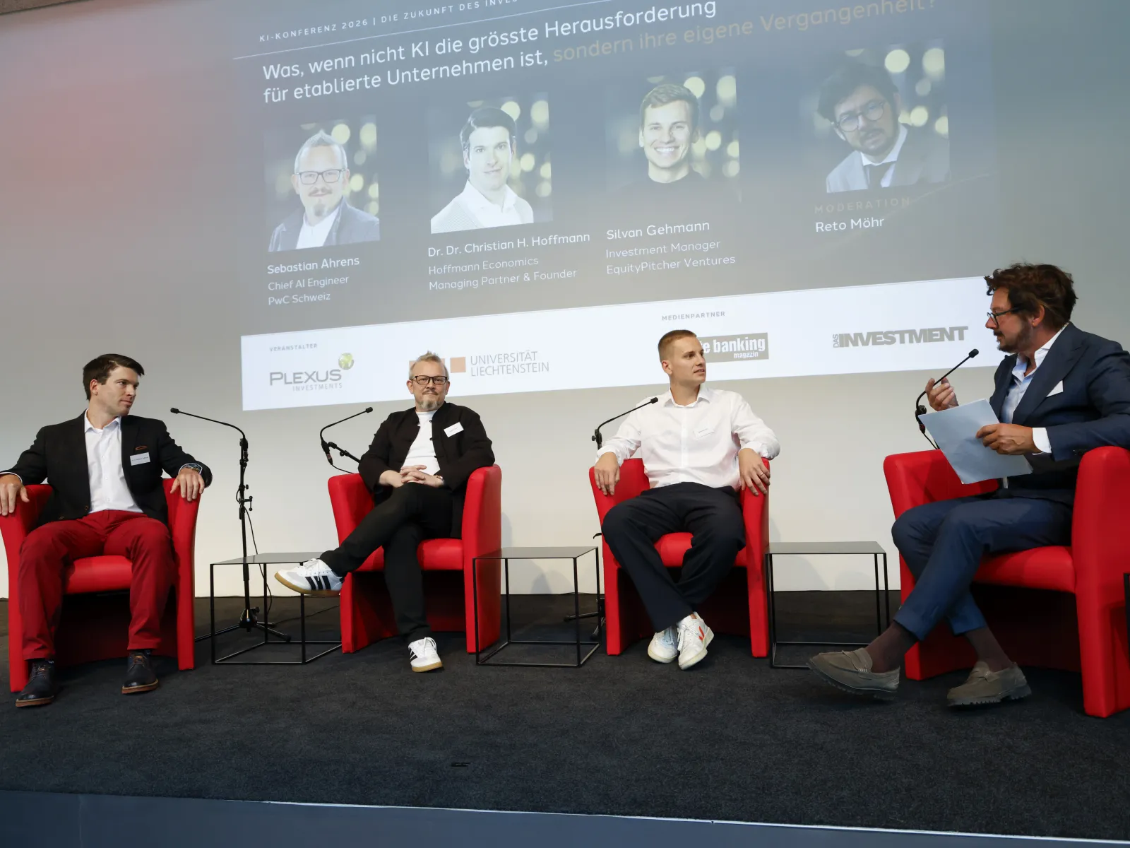 Podiumsdiskussionsteilnehmer Plexus-Event
