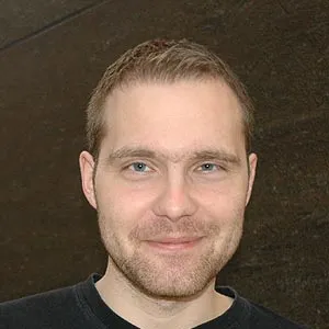 Mitarbeiter:in