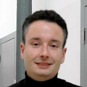 Mitarbeiter:in