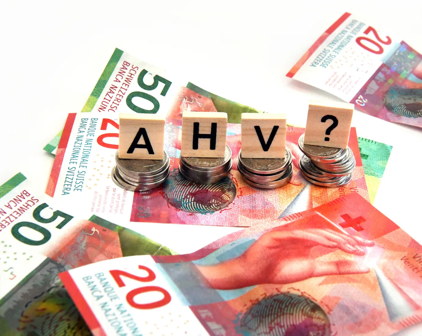 Symbolbild zu Kommentar AHV, Geldscheine mit Schriftzug AHV