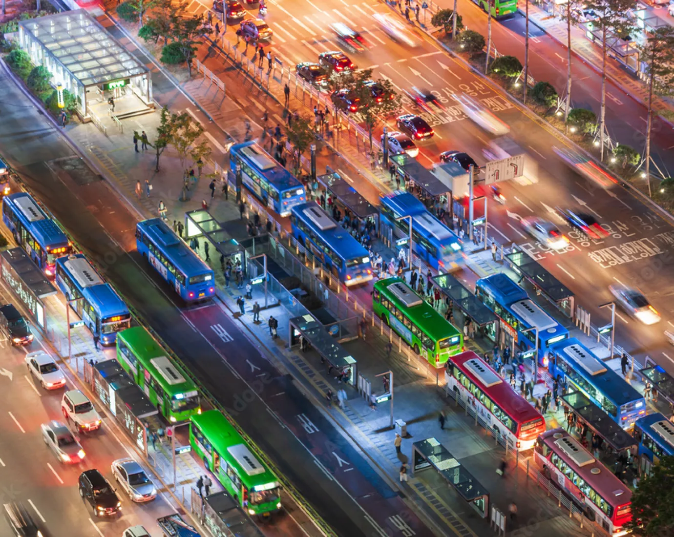 Strassenverkehr in Seoul