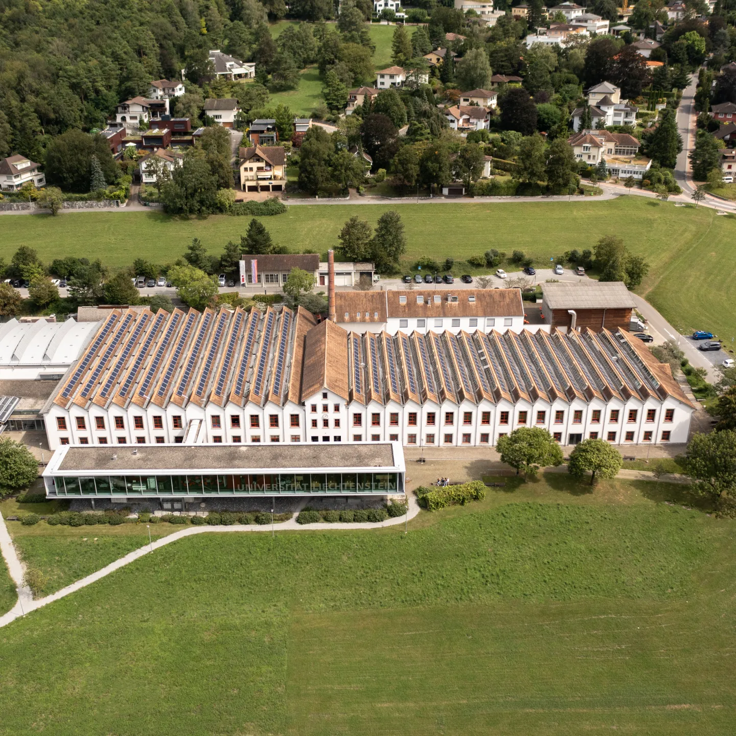 Flugaufnahme des Campus der Universität Liechtenstein