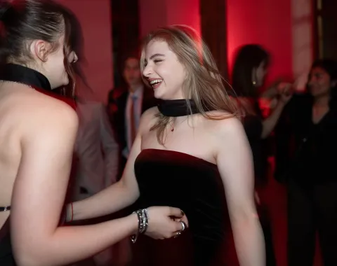 Zwei-Personen-tanzen-Uniball-Liechtenstein