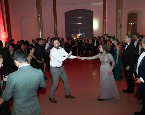 Tanzformation-Gaestereihen-Uniball-Liechtenstein