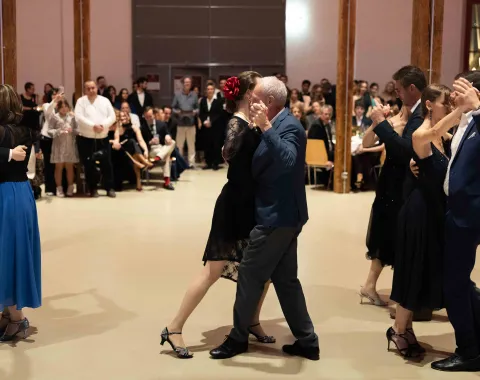 Tango-Paar-Nahaufnahme-Uniball-Liechtenstein