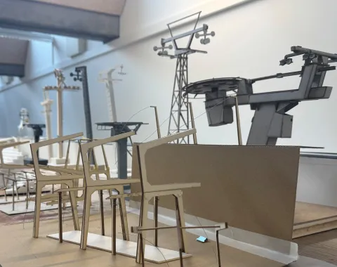 Verschiedene Modelle von Skiliften