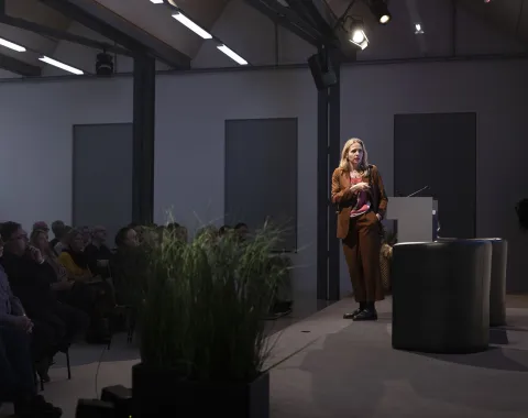 News_Campus-Gespraech_Luzia-Tschirky_Universitaet-Liechtenstein