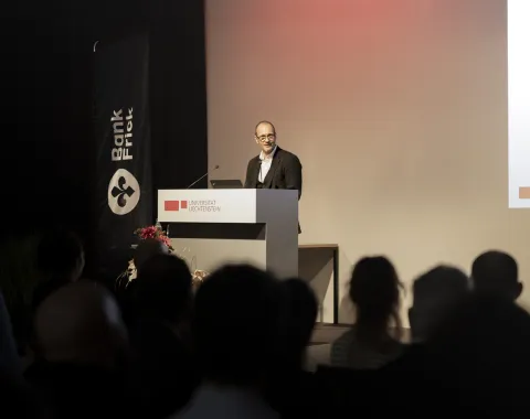 News_Diplomfeier_Blockchain-FinTech_Universitaet-Liechtenstein