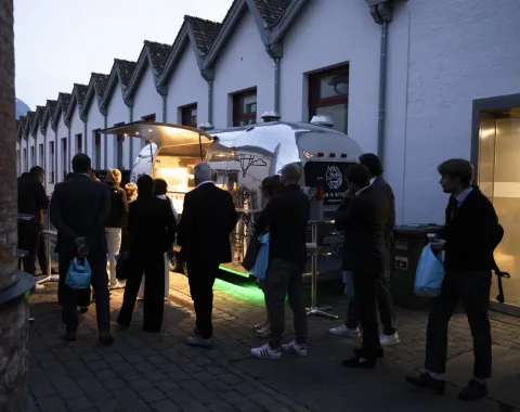 News_Diplomfeier_Blockchain-FinTech_Universitaet-Liechtenstein