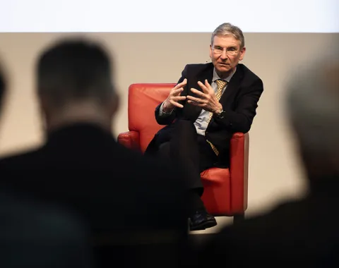 Campus-Gespraech_Martin-Wenz_Universitaet-Liechtenstein