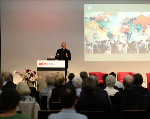 News_Campus-Gespraech_Bruno-Kaufmann_Christian-Frommelt_Universitaet-Liechtenstein