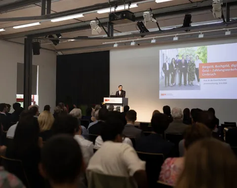 News_Antrittsvorlesung_Bernhard-Burtscher_Universitaet-Liechtenstein