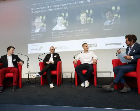 Podiumsdiskussionsteilnehmer Plexus-Event