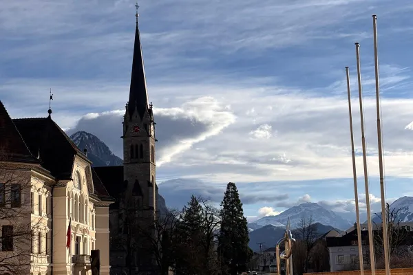 Vaduzer Städtle: Blick auf die Kathedrale